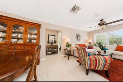 Villa ou maison à louer à Jupiter, Floride: 3 chambres, 120.4 m2 № 2387820 - photo 4