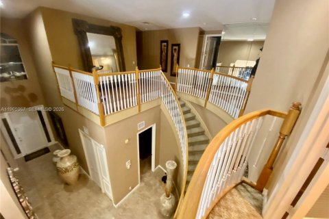 Casa en venta en Miramar, Florida, 6 dormitorios, 355.82 m2 № 2029631 - foto 3