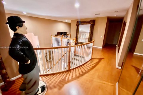 Casa en venta en Miramar, Florida, 6 dormitorios, 355.82 m2 № 2029631 - foto 15