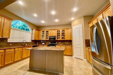 Casa en venta en Miramar, Florida, 6 dormitorios, 355.82 m2 № 2029631 - foto 12