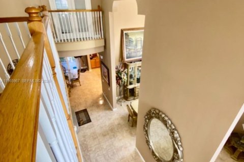 Casa en venta en Miramar, Florida, 6 dormitorios, 355.82 m2 № 2029631 - foto 4