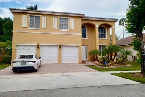 Casa en Miramar, Florida 6 dormitorios, 355.82 m2 № 2029631