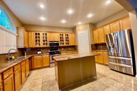 Casa en venta en Miramar, Florida, 6 dormitorios, 355.82 m2 № 2029631 - foto 11