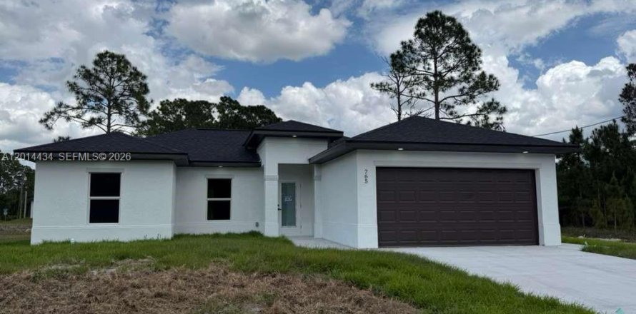 Villa ou maison à Lehigh Acres, Floride 3 chambres № 2076420