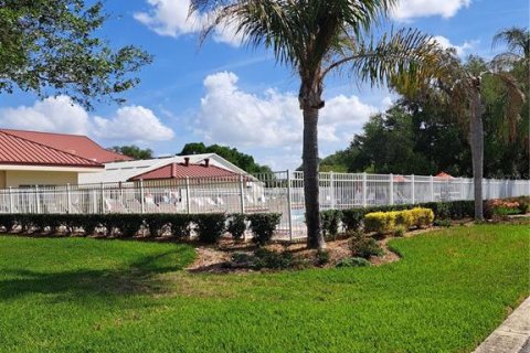 House in Leesburg, Florida 2 bedrooms, 121.33 sq.m. № 2165966 - photo 28