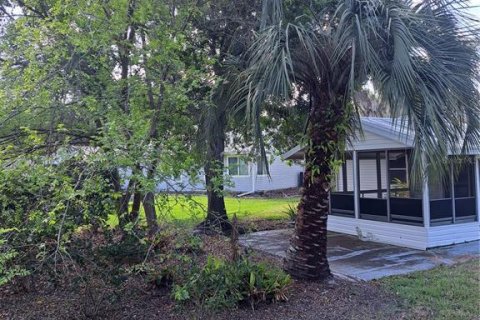 House in Leesburg, Florida 2 bedrooms, 121.33 sq.m. № 2165966 - photo 19