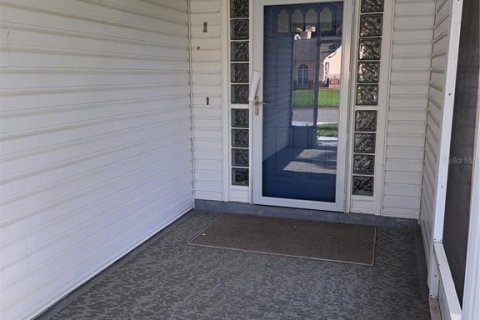 House in Leesburg, Florida 2 bedrooms, 121.33 sq.m. № 2165966 - photo 2
