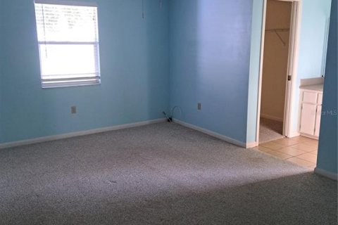 House in Leesburg, Florida 2 bedrooms, 121.33 sq.m. № 2165966 - photo 8