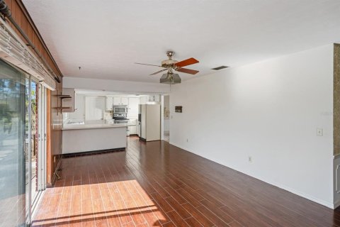 House in Riverview, Florida 3 bedrooms, 152.08 sq.m. № 1772232 - photo 16