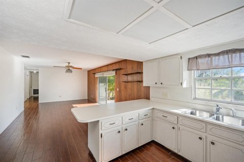 House in Riverview, Florida 3 bedrooms, 152.08 sq.m. № 1772232 - photo 18