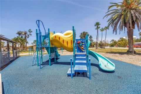 Terreno en venta en Saint Pete Beach, Florida № 1782593 - foto 13