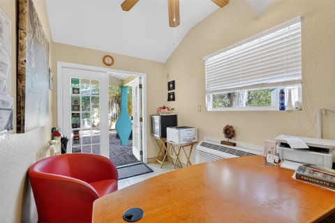 Hôtel, hôtellerie à vendre à Safety Harbor, Floride: 288.55 m2 № 1903974 - photo 8