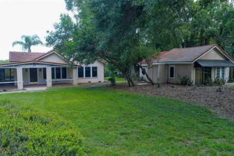 Propiedad comercial en venta en Altamonte Springs, Florida, 224.73 m2 № 539711 - foto 1