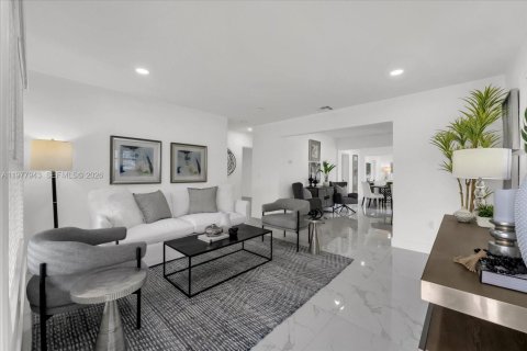 House in Wilton Manors, Florida 3 bedrooms, 152.36 sq.m. № 2053096 - photo 7