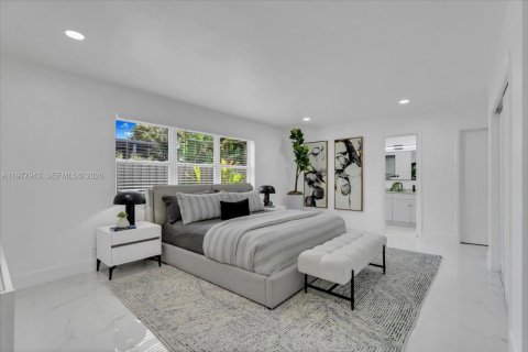 House in Wilton Manors, Florida 3 bedrooms, 152.36 sq.m. № 2053096 - photo 14