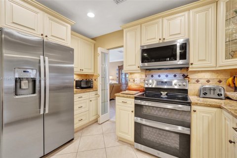 Villa ou maison à vendre à Dania Beach, Floride: 4 chambres, 157.93 m2 № 2003715 - photo 28