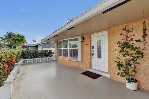 Villa ou maison à vendre à Dania Beach, Floride: 4 chambres, 157.93 m2 № 2003715 - photo 10