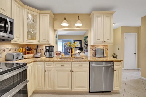 Villa ou maison à vendre à Dania Beach, Floride: 4 chambres, 157.93 m2 № 2003715 - photo 29