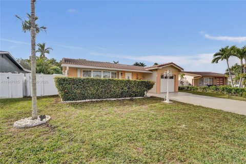 Villa ou maison à vendre à Dania Beach, Floride: 4 chambres, 157.93 m2 № 2003715 - photo 8