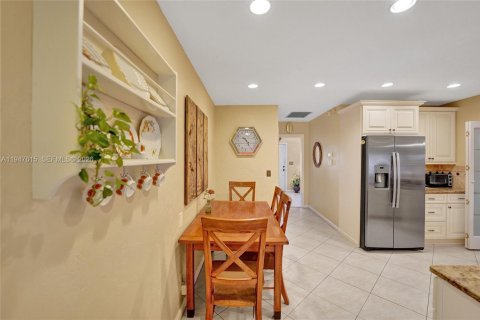 Villa ou maison à vendre à Dania Beach, Floride: 4 chambres, 157.93 m2 № 2003715 - photo 6