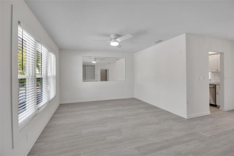 Купить виллу или дом в Нокомис, Флорида 4 комнаты, 159.98м2, № 2117755 - фото 14