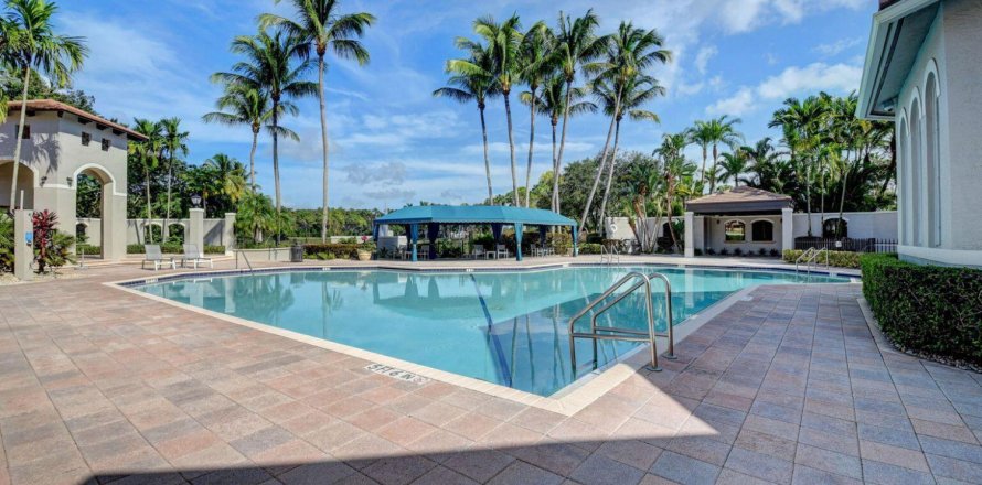 Casa en Boca Raton, Florida 5 dormitorios, 306.67 m2 № 1142506