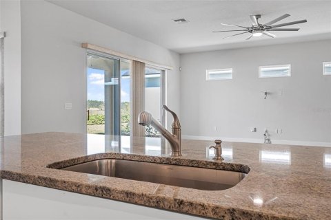 Villa ou maison à vendre à Daytona Beach, Floride: 4 chambres, 236.16 m2 № 1733817 - photo 10