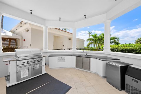 Condo in Fort Lauderdale, Florida, 2 bedrooms  № 2011322 - photo 25