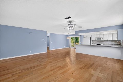 Duplex in Ormond Beach, Florida 4 bedrooms, 245.26 sq.m. № 2199625 - photo 8