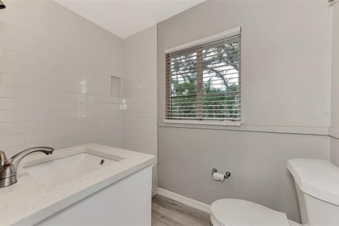 House in Sarasota, Florida 2 bedrooms, 101.36 sq.m. № 2210826 - photo 24