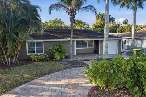 House in Sarasota, Florida 2 bedrooms, 101.36 sq.m. № 2210826 - photo 6
