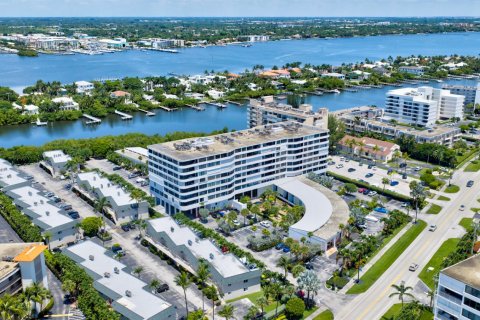 Condo in South Palm Beach, Florida, 1 bedroom  № 2191080 - photo 24