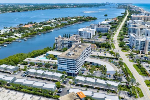 Condo in South Palm Beach, Florida, 1 bedroom  № 2191080 - photo 29