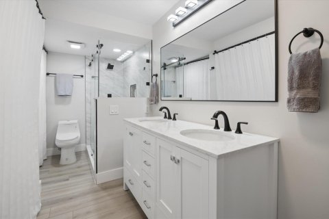 Condo in South Palm Beach, Florida, 1 bedroom  № 2191080 - photo 11