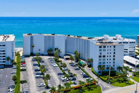 Condo in South Palm Beach, Florida, 1 bedroom  № 2191080 - photo 25