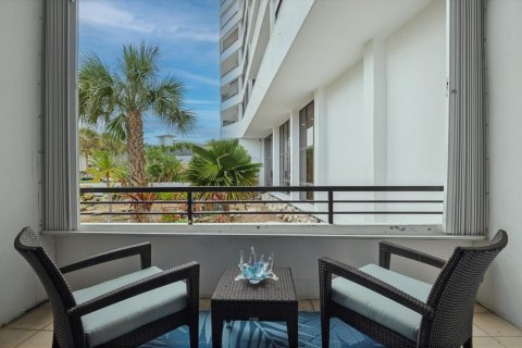 Condo in South Palm Beach, Florida, 1 bedroom  № 2191080 - photo 14