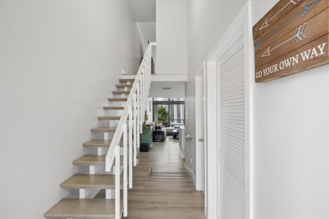 Condo in South Palm Beach, Florida, 1 bedroom  № 2191080 - photo 4