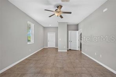 Touwnhouse à louer à Tampa, Floride: 2 chambres, 143.81 m2 № 2433215 - photo 11