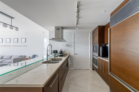Condominio en venta en Miami, Florida, 2 dormitorios, 116.59 m2 № 2030649 - foto 23