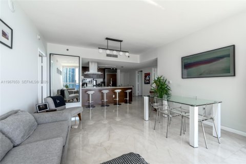 Condominio en venta en Miami, Florida, 2 dormitorios, 116.59 m2 № 2030649 - foto 16