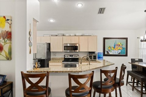 Villa ou maison à vendre à Brandon, Floride: 4 chambres, 177.81 m2 № 1789524 - photo 14