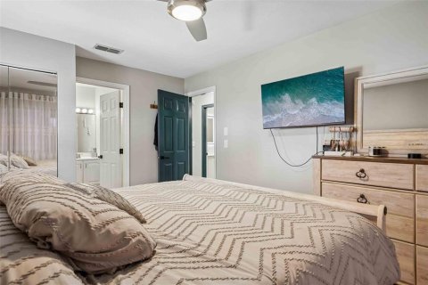 Casa en venta en Palm Harbor, Florida, 3 dormitorios, 175.77 m2 № 2259445 - foto 18