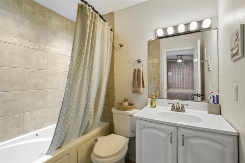 Casa en venta en Palm Harbor, Florida, 3 dormitorios, 175.77 m2 № 2259445 - foto 19