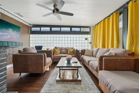 Casa en venta en Palm Harbor, Florida, 3 dormitorios, 175.77 m2 № 2259445 - foto 12