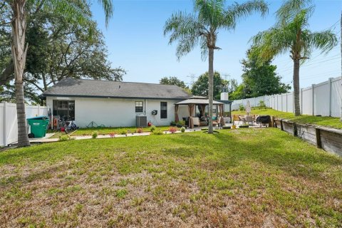 Casa en venta en Palm Harbor, Florida, 3 dormitorios, 175.77 m2 № 2259445 - foto 29