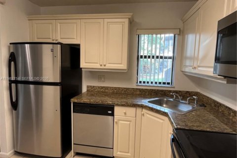 Copropriété à vendre à Coconut Creek, Floride: 3 chambres, 103.68 m2 № 2049255 - photo 7