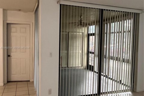 Copropriété à vendre à Coconut Creek, Floride: 3 chambres, 103.68 m2 № 2049255 - photo 4