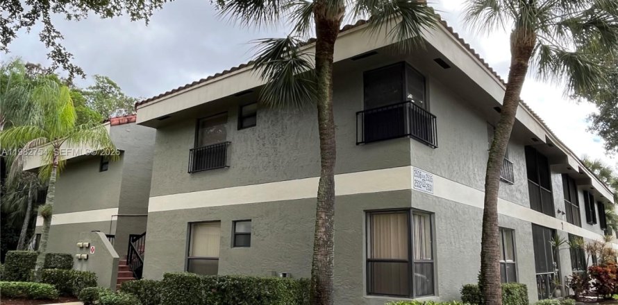 Condo à Coconut Creek, Floride, 3 chambres  № 2049255