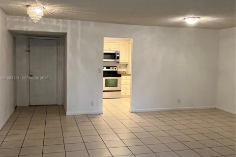 Copropriété à vendre à Coconut Creek, Floride: 3 chambres, 103.68 m2 № 2049255 - photo 5