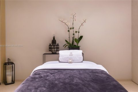 Copropriété à vendre à Bal Harbour, Floride: 3 chambres, 388.8 m2 № 1938377 - photo 25